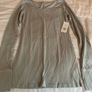 NWT Fabletics Longsleeve tee - Size S/6